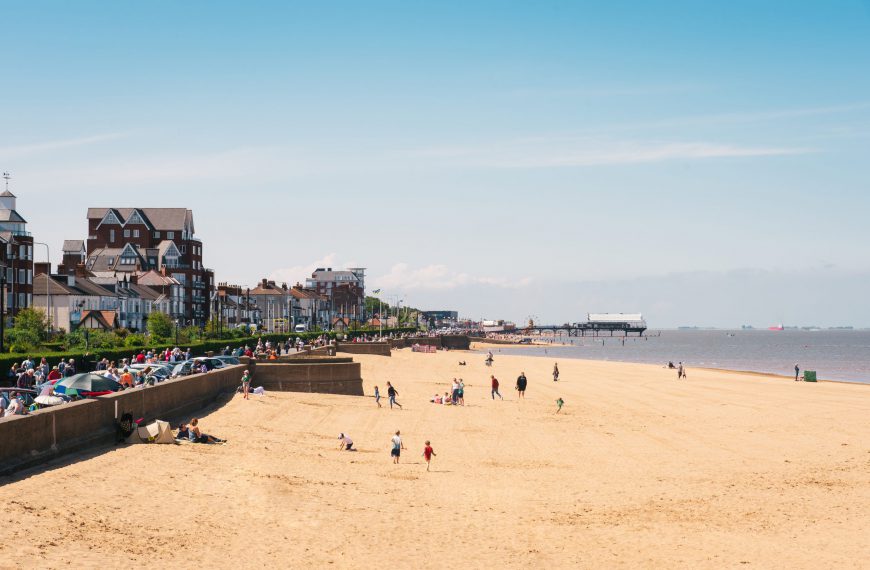 Cleethorpes central beach image